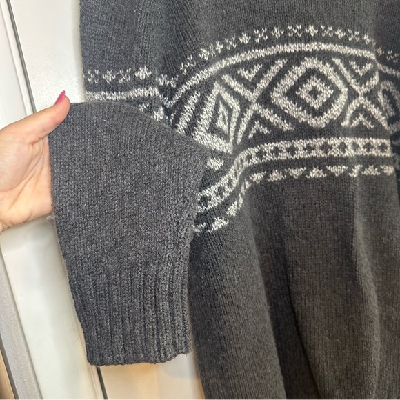 Eddie Bauer Men's Thick Knit Pullover Ski Sweater. Size: Large. Gray. - Picture 2 of 6